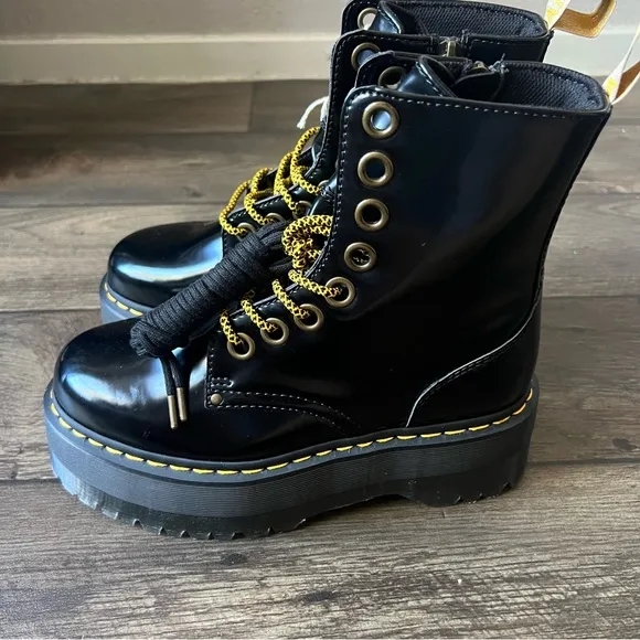 Dr Martens Vegan Jadon Max Combat Platform Boots Black Size 9W/8M NEW