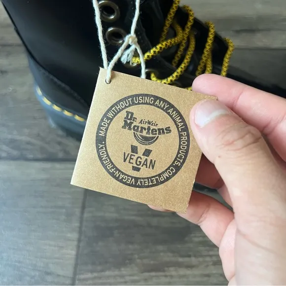 Dr Martens Vegan Jadon Max Combat Platform Boots Black Size 9W/8M NEW