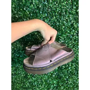 Dr. Martens Vintage Metallic Purple Chunky Platform Sandals Sz 6