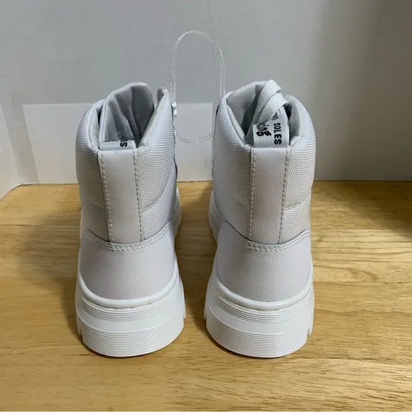 Dr. Martens Womens‎ Combs Platform Combat Boot Size 6 White Combat Ankle