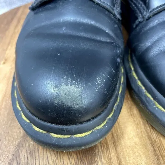 Dr. Martens Women's Size 7 Grunge Lace-Up Boots Combat Black 1460W 8 Eyelet