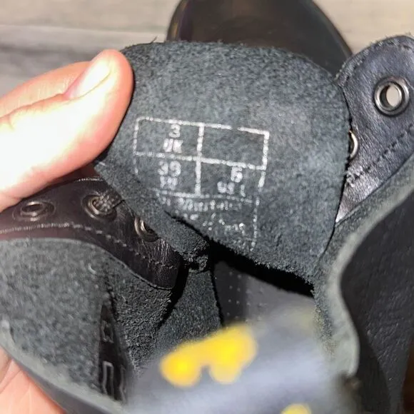 Dr. Martens Black Boots‎ Sz US L 5
