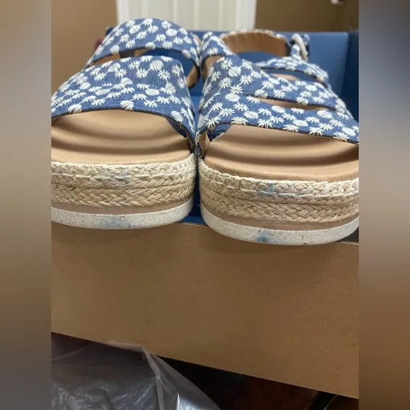 Dr.schools on the Dot Espadrilles Platform Sandals size 11