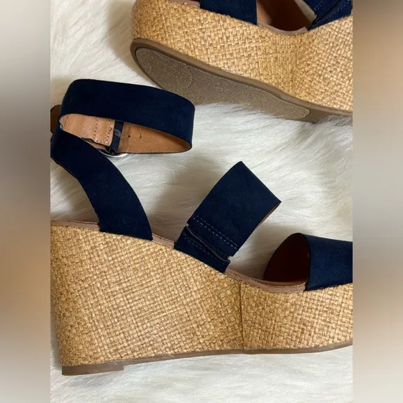 DV 8 Dolce Vita Shae Navy Blue Raffia Espadrille Platform Sandals