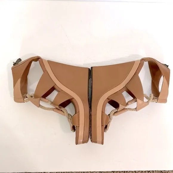 DVF Diane Von Furstenberg Theia wedge size 8