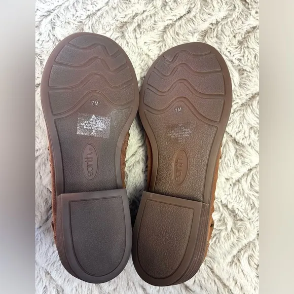 Earth Ella Round Toe Slip-On Casual Flat Comfort Loafers in Brown Leather Sz 7