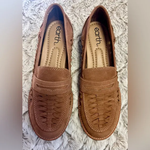 Earth Ella Round Toe Slip-On Casual Flat Comfort Loafers in Brown Leather Sz 7