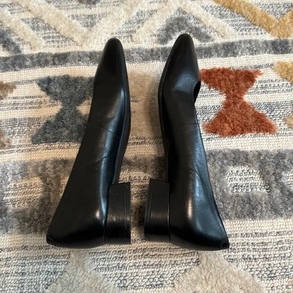 Easy Spirit Caldise Leather Low Heel Dress Shoes