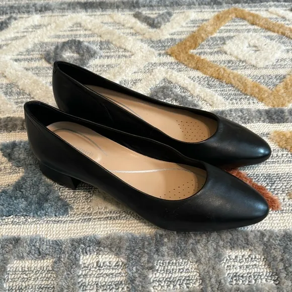 Easy Spirit Caldise Leather Low Heel Dress Shoes