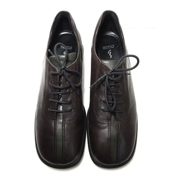 Ecco 2-tone leather lace up dress shoes brown size 7.5 style number 351