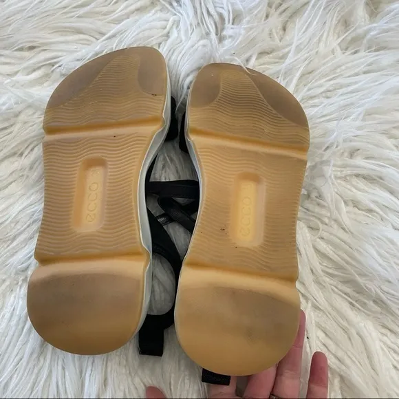 Ecco chunky black white platform comfort sandals size 38‎