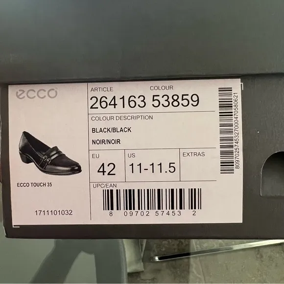ECCO Leather Shoes in Black, NWT, Size 11/11.5