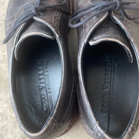 Ecco Vitrus Dress Shoes! Size 11.5