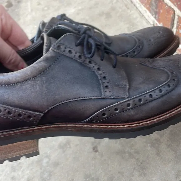 Ecco Vitrus Dress Shoes! Size 11.5