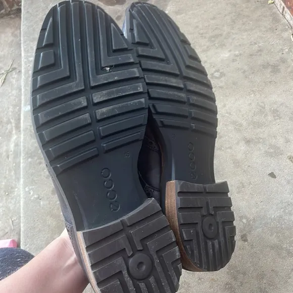 Ecco Vitrus Dress Shoes! Size 11.5
