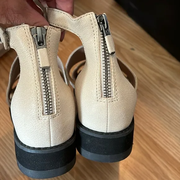 Eileen Fisher Keno Sandals Platform in Bone Size 5.5 New