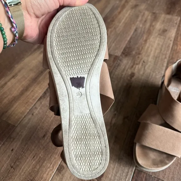 Eileen Fisher sport wedge platform suede sandals size 9.5