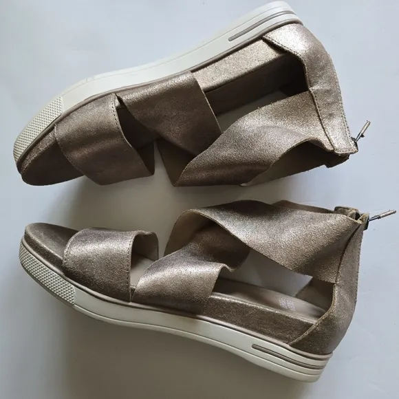 Eileen Fisher Suede Criss Cross Banded Wedge Platform Sandals Leather Size 8 EUC