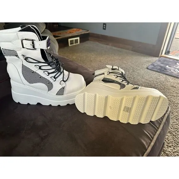 Elevated platform punk style, boots, stylish design combo zipper in the back net