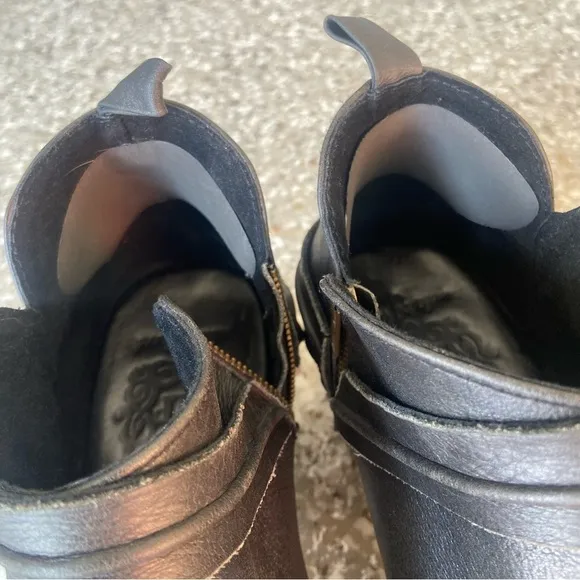 ELF Dasha Low Ankle Booties black EUC size 10