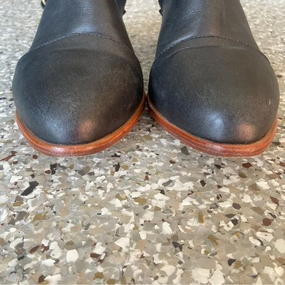 ELF Dasha Low Ankle Booties black EUC size 10