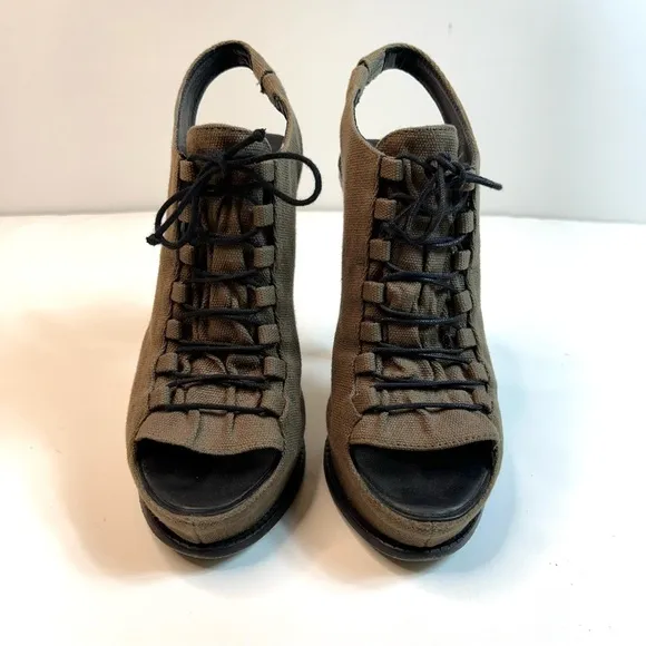 Elizabeth and James Margo Lace Up Platform Stiletto Sandals Size 7.5