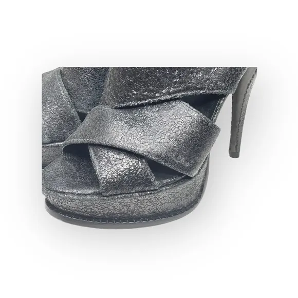 Elizabeth and James 𒀭 Milla Platform Stiletto Heel Sandal 𒀭 Black Sheen 𒀭7.5M