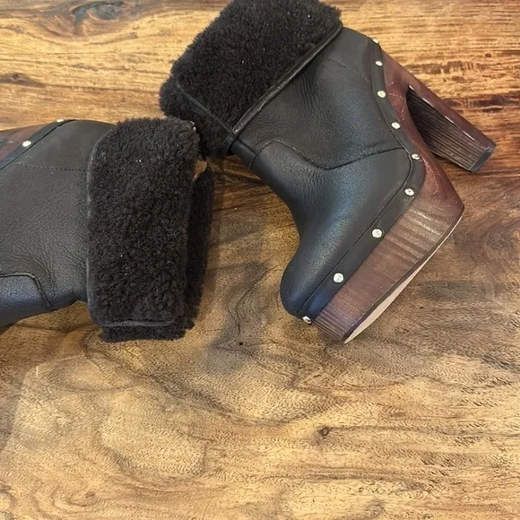 Ellie Tahari Shelly Clog Boots 37