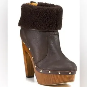 Ellie Tahari Shelly Clog Boots 37