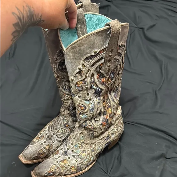 Embellished Western Boots - Gray and Brown