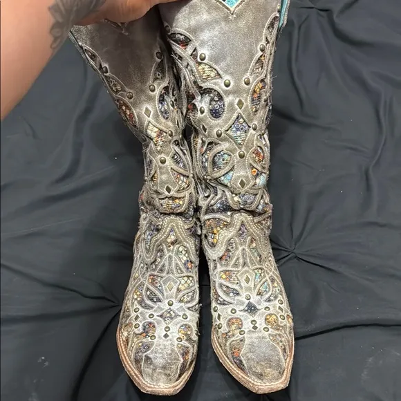 Embellished Western Boots - Gray and Brown