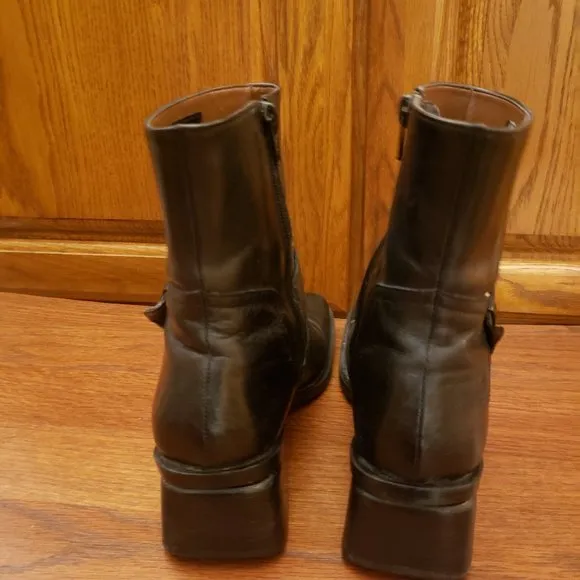Enzo Angiolini Leather Boots!