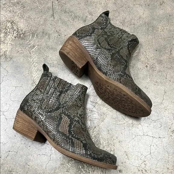 Eric Michael Green and Brown Ankle Boots with Snakeskin Texture