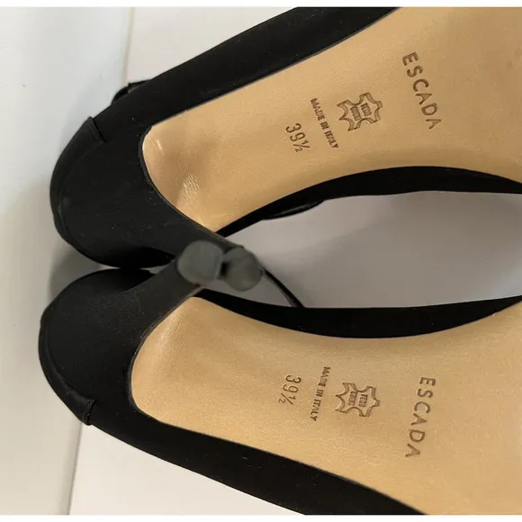 ESCADA Crystal Jeweled Satin T-Strap Heeled Shoes Size 39.5/9 US Peep Toe