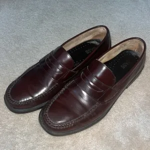EUC Bass, penny loafers, men’s, size 11 D, brown, leather, slip on
