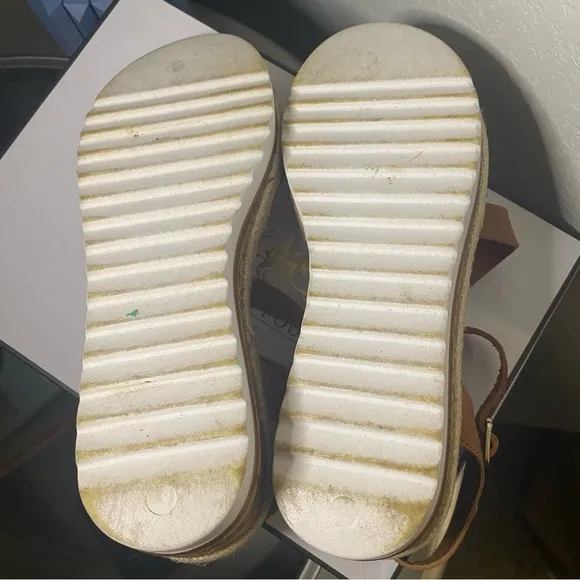 EUC In a Box Coach and Four Platform Espadrille Sandals in Luggage - Size 7