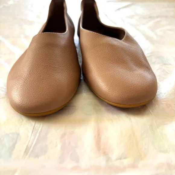 Everlane The Day  Glove Italian Tan Leather Ballet Flats SZ 8 NWT