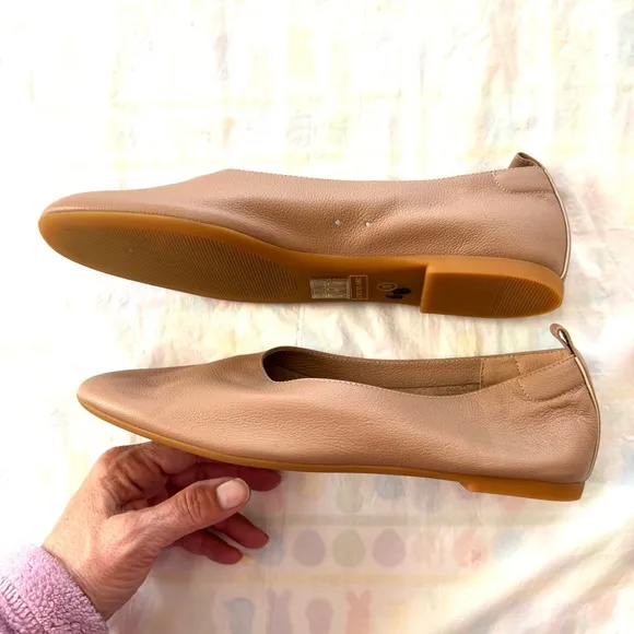 Everlane The Day  Glove Italian Tan Leather Ballet Flats SZ 8 NWT