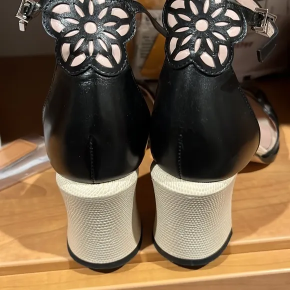 Fendi Peep toe shoes.