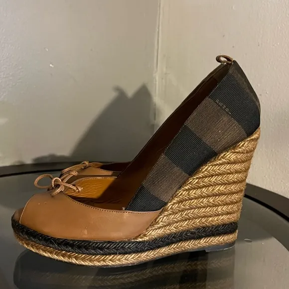 Fendi Pequin Stripe Espadrille Wedge sandals