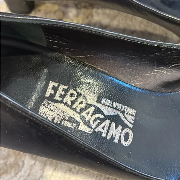 Ferragamo Black Leather Heel Shoes Silver Buckle Logo