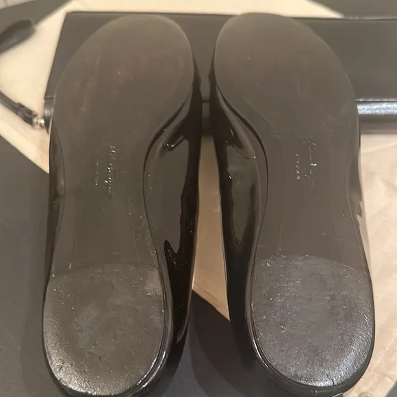 Ferragamo black womens Varino ballet flats