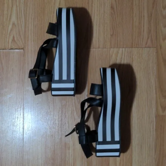 FINAL PRICE Marina Rinaldi Striped Platform Sandals Leather Black White