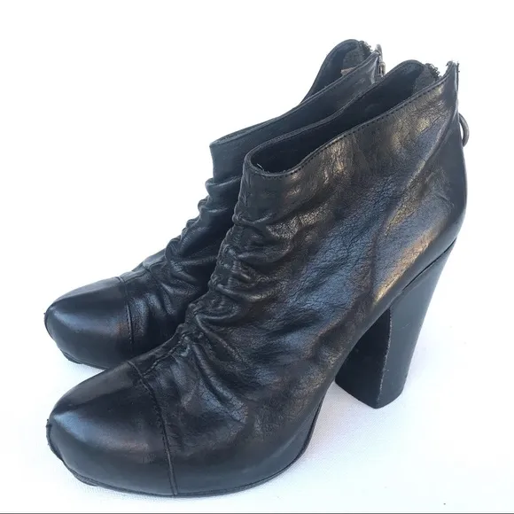 FIORENTINI &amp; BAKER black heel boots 35 5 leather