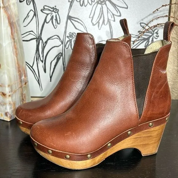 Five worlds cordani leather Chelsea boots cognac studded wood wedge 6