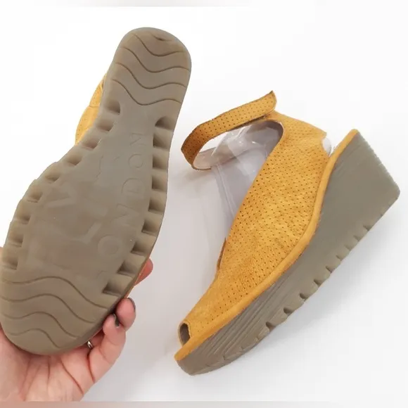 FLY LONDON YANI Fabulous Peep Toe Wedge Shoes Mustard Leather Size 39