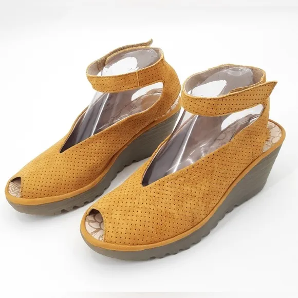 FLY LONDON YANI Fabulous Peep Toe Wedge Shoes Mustard Leather Size 39