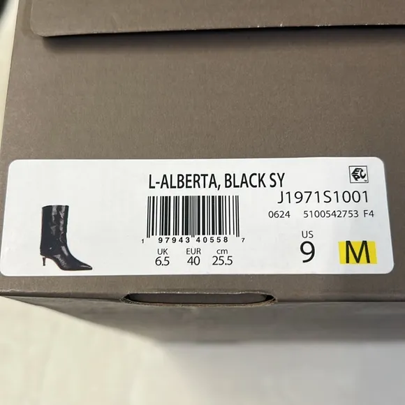 Franco Sarto Alberta Bootie - 9M -  Black Snake Print