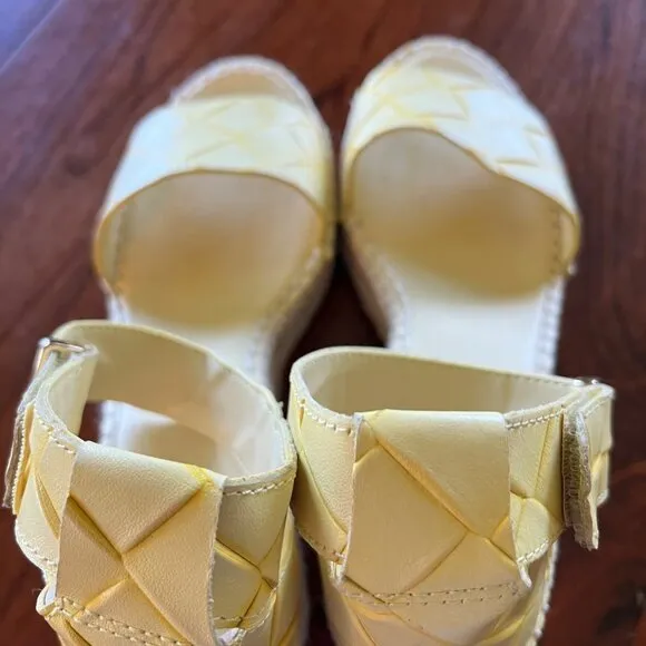 Franco Sarto Butter Yellow Basket Weave Woven Espadrille Wedge Sandals Size 8
