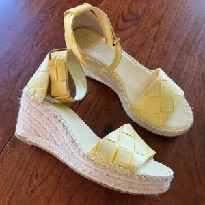Franco Sarto Butter Yellow Basket Weave Woven Espadrille Wedge Sandals Size 8
